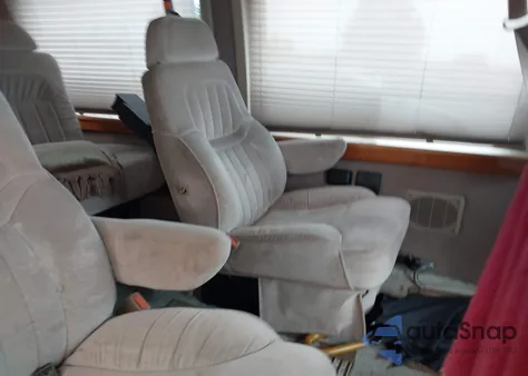 1996 Ford Econoline E150 Van из США, поврежденный, VIN 1FDEE14H5THA03944